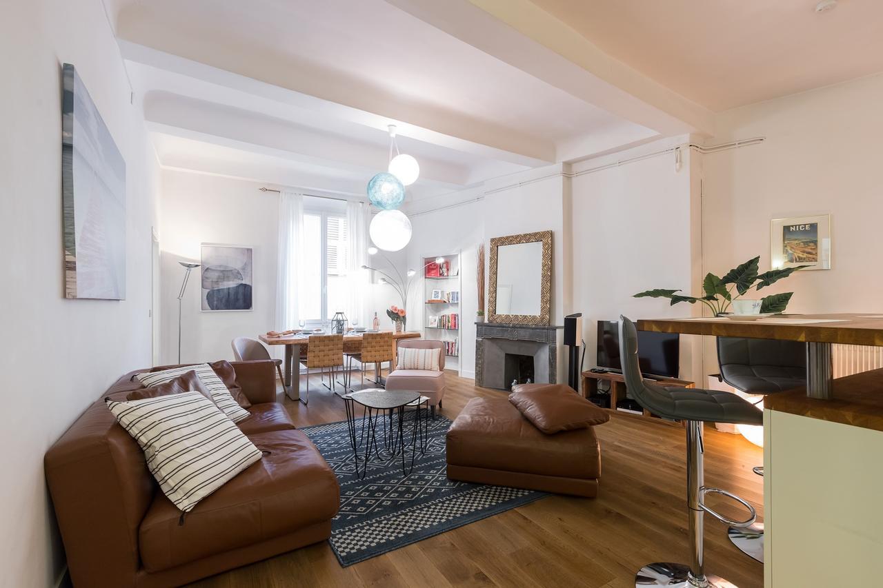 Pref 2 - F4 - Vaste Et Bourgeois ,3 Chambres, Ascenseur, Vx-Nice Exteriör bild